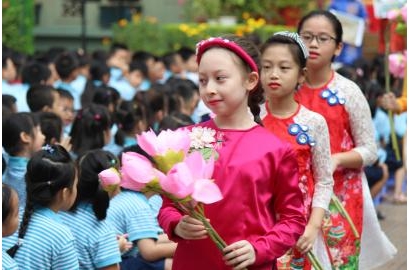 20 Years Tradition of Nguyen Binh Khiem School (1993 - 2013)