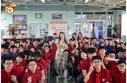 [VTV24] Nguyen Binh Khiem School improve Live skills education for students