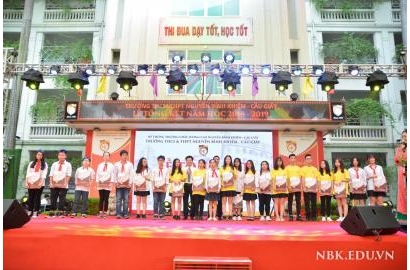Lễ bế giảng trường THCS&THPT Nguyễn Bỉnh Khiêm - Cầu Giấy