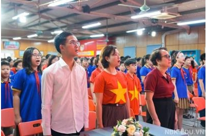 [THCS]  CHƯƠNG TRÌNH CHÀO CỜ KỶ NIỆM 80 NĂM CÁCH MẠNG THÁNG TÁM & QUỐC KHÁNH 2/9