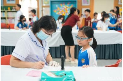 KHÁM SỨC KHỎE ĐỊNH KỲ CHO HỌC SINH NĂM HỌC 2025–2026