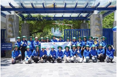 ĐỘI THANH NIÊN TÌNH NGUYỆN TIẾP SỨC KỲ THI THPT QUỐC GIA NĂM 2025